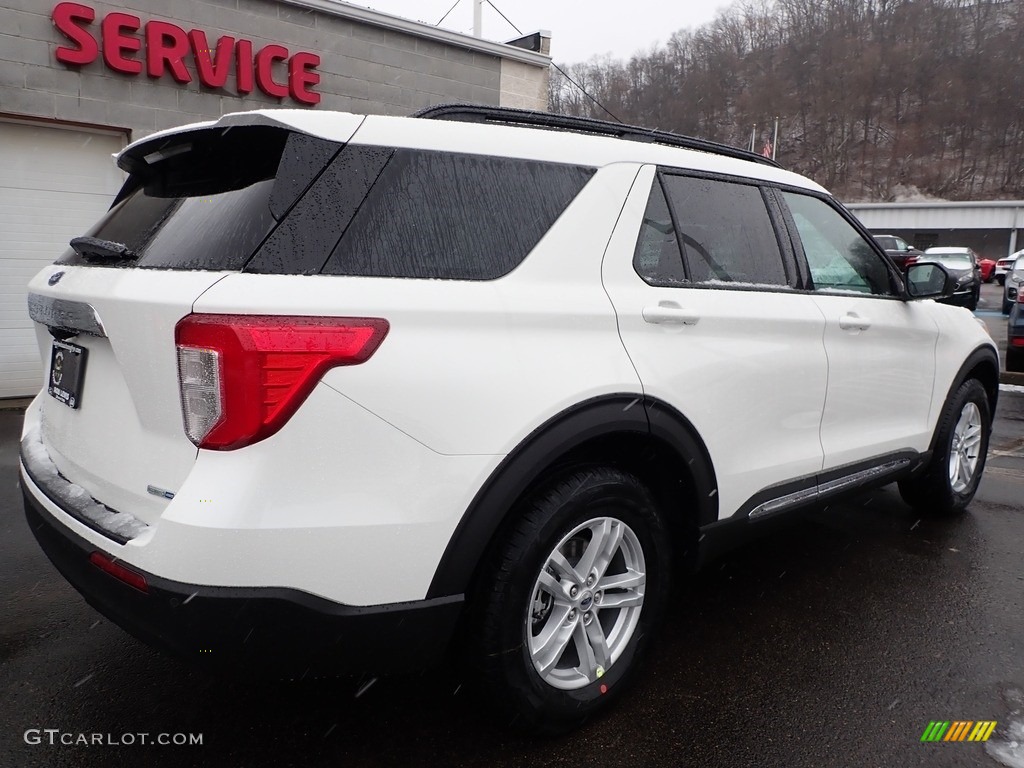 2020 Explorer XLT 4WD - Oxford White / Ebony photo #2