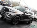 2020 Magnetic Metallic Ford Explorer ST 4WD  photo #31