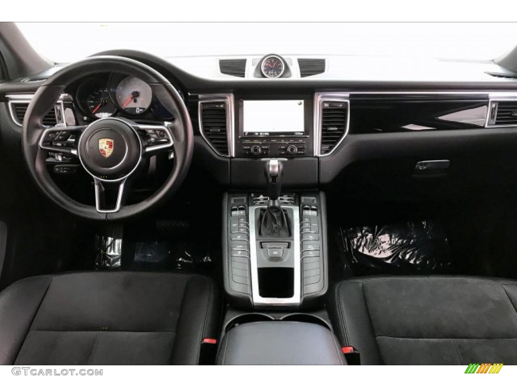 2015 Porsche Macan S Black Dashboard Photo #137223309