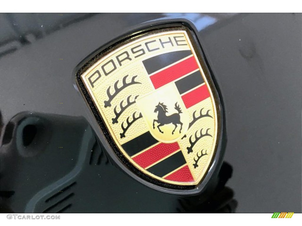 2015 Porsche Macan S Marks and Logos Photo #137223489