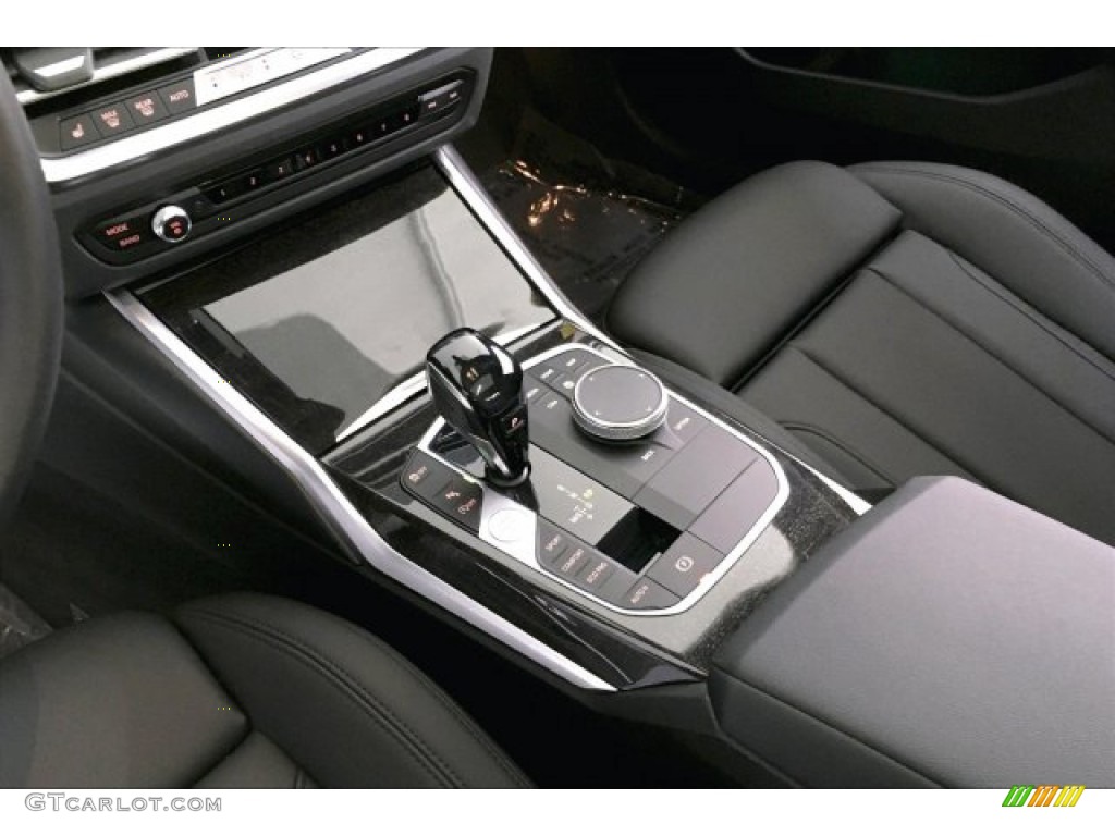 2020 BMW 3 Series 330i Sedan Controls Photo #137224122