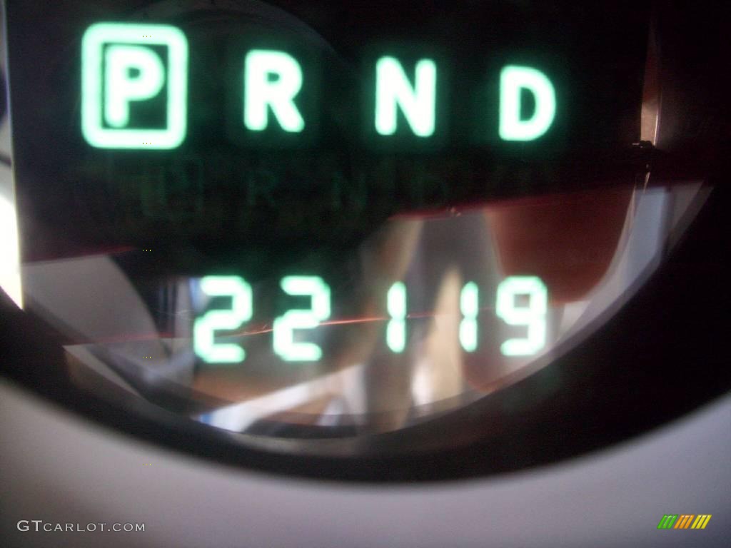 2007 PT Cruiser Touring - Cool Vanilla White / Pastel Pebble Beige photo #20