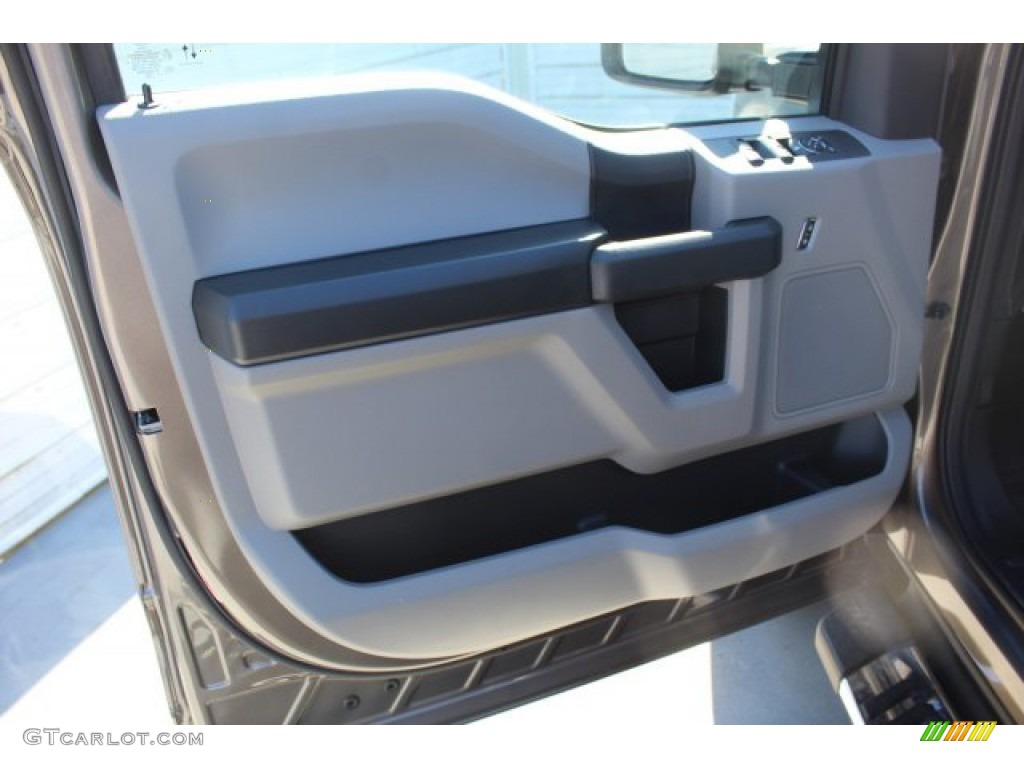 2020 F250 Super Duty XLT Crew Cab 4x4 - Stone Gray / Medium Earth Gray photo #9