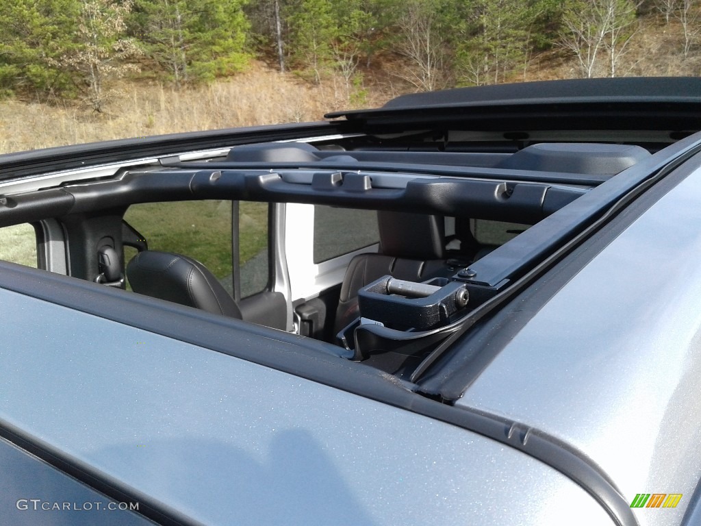 2020 Jeep Wrangler Unlimited Rubicon 4x4 Sunroof Photo #137241560
