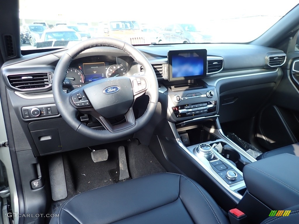2020 Ford Explorer XLT 4WD Ebony Dashboard Photo #137249518
