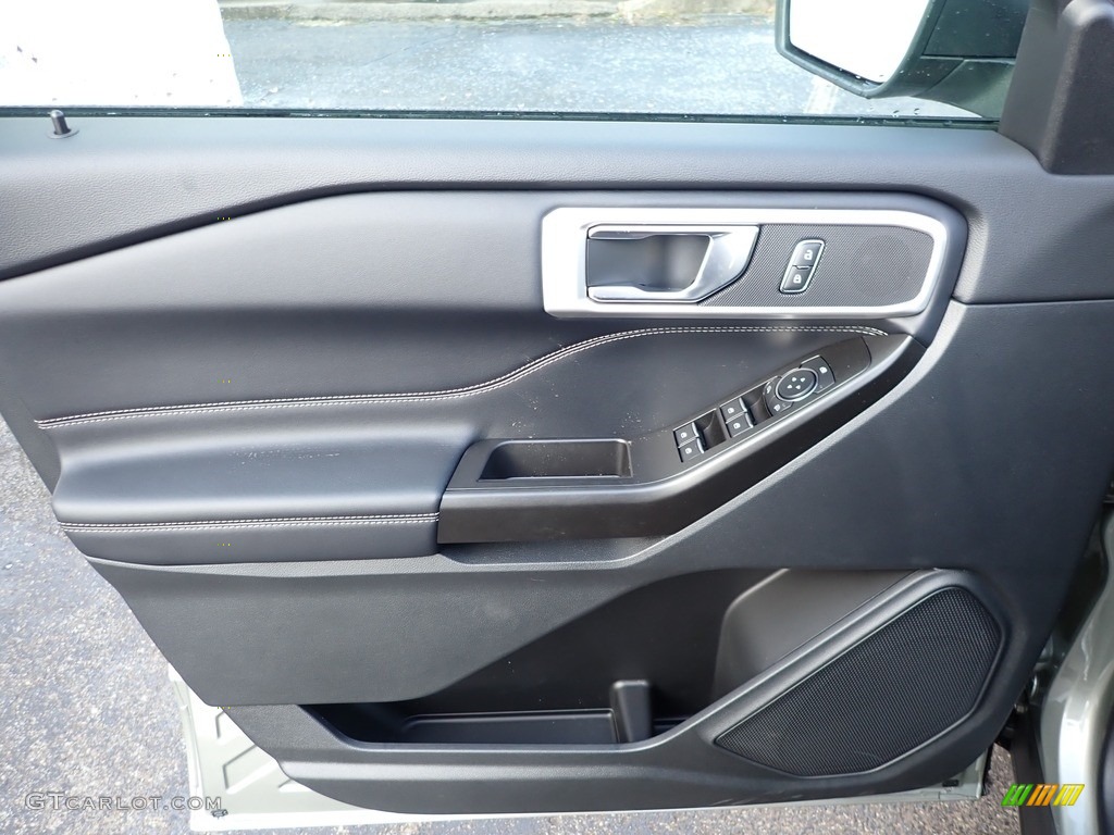 2020 Ford Explorer XLT 4WD Ebony Door Panel Photo #137249542