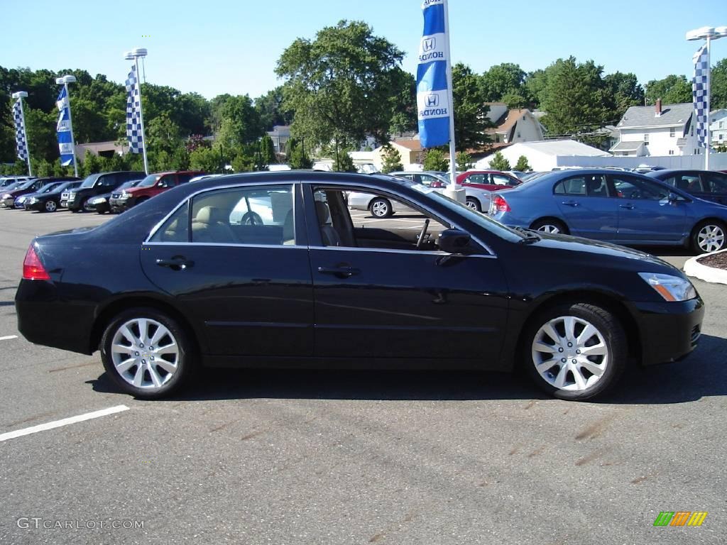 2006 Accord EX-L V6 Sedan - Nighthawk Black Pearl / Ivory photo #6