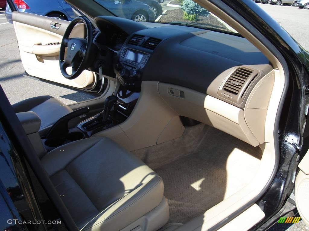 2006 Accord EX-L V6 Sedan - Nighthawk Black Pearl / Ivory photo #19