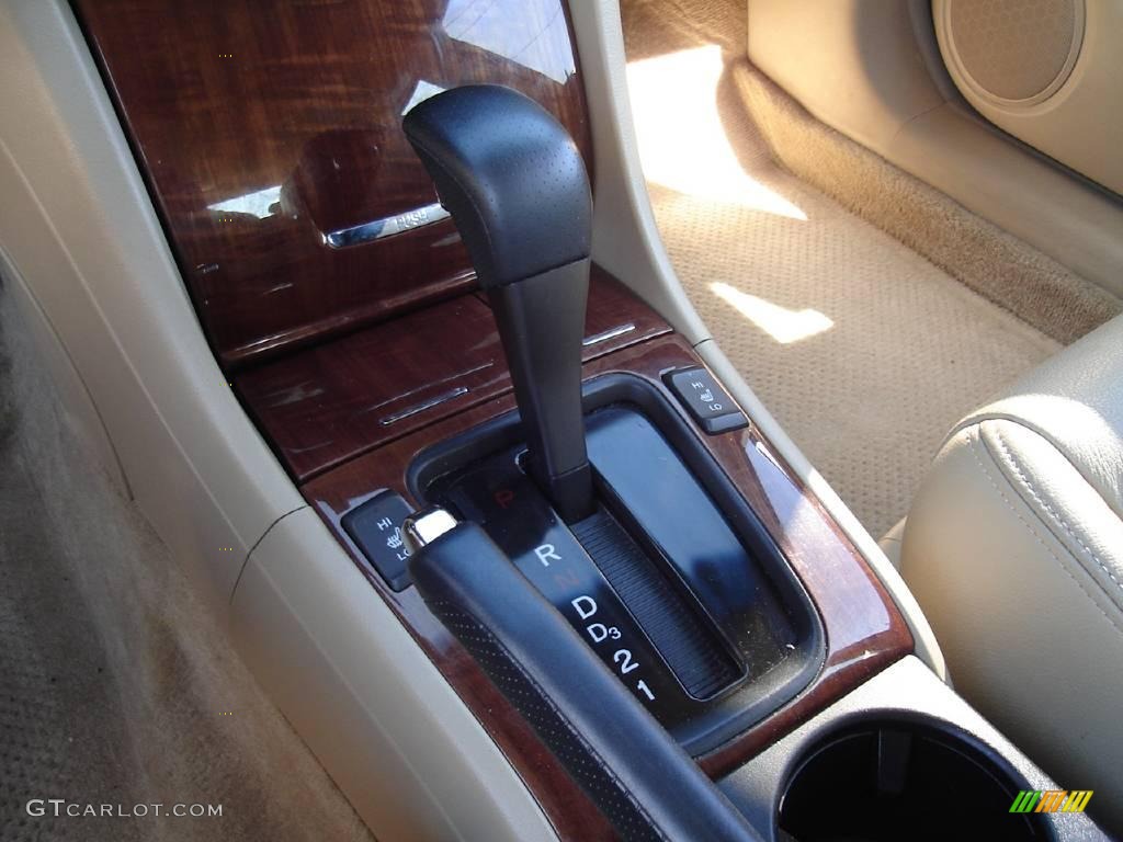2006 Accord EX-L V6 Sedan - Nighthawk Black Pearl / Ivory photo #25