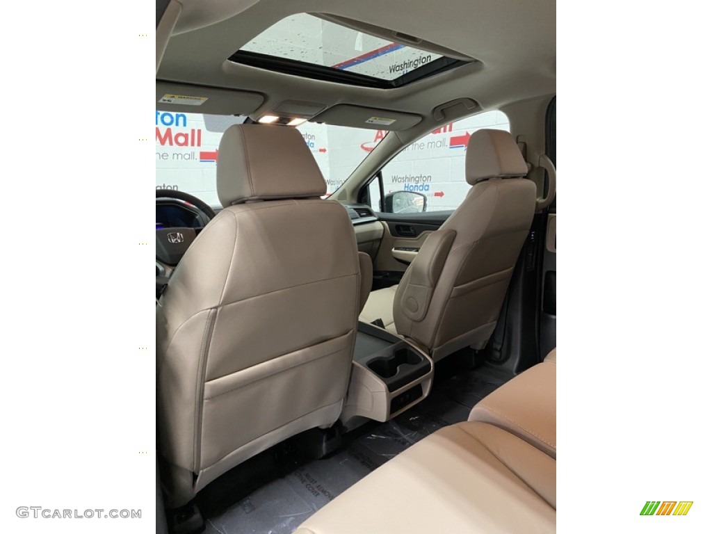2020 Odyssey EX-L - Forest Mist Metallic / Beige photo #18