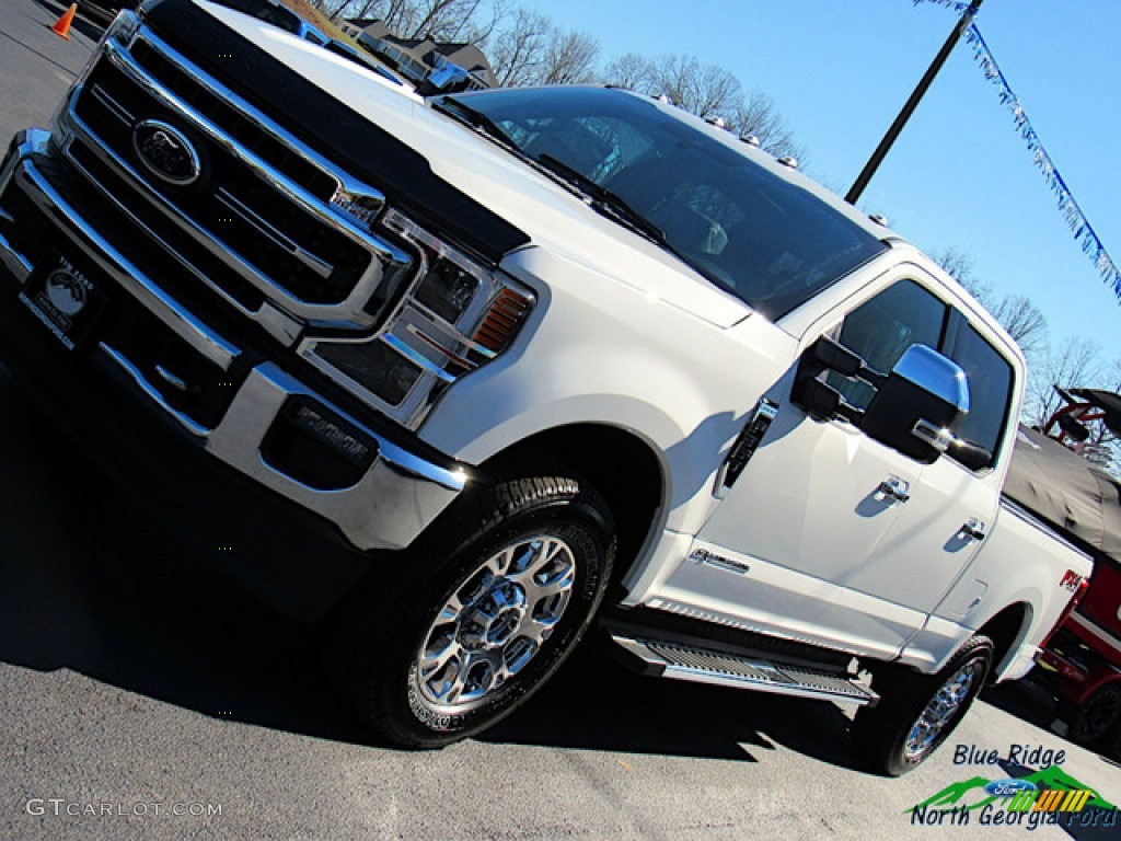 2020 F350 Super Duty Lariat Crew Cab 4x4 - Star White / Black photo #37