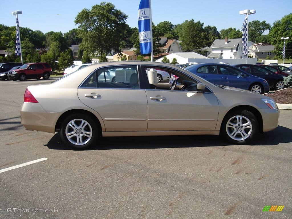 2006 Accord EX-L Sedan - Desert Mist Metallic / Ivory photo #6
