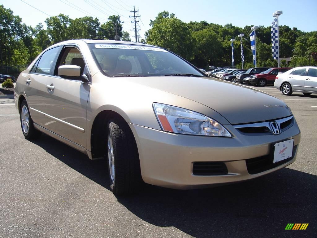2006 Accord EX-L Sedan - Desert Mist Metallic / Ivory photo #7
