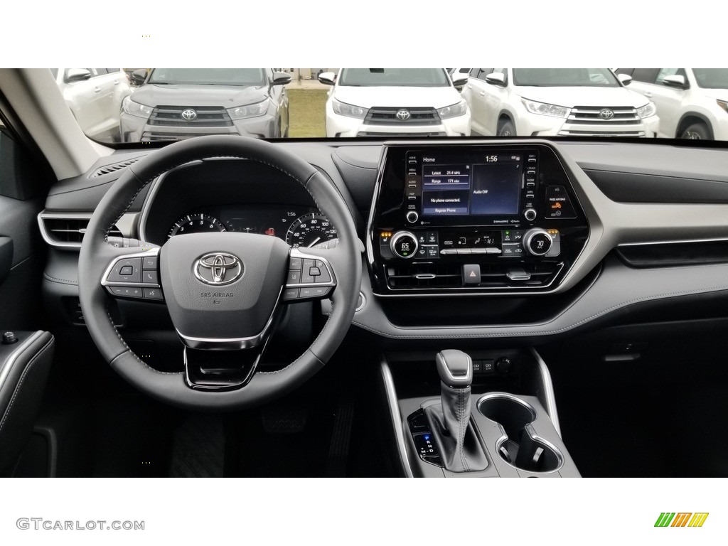 2020 Toyota Highlander XLE AWD Black Dashboard Photo #137271278