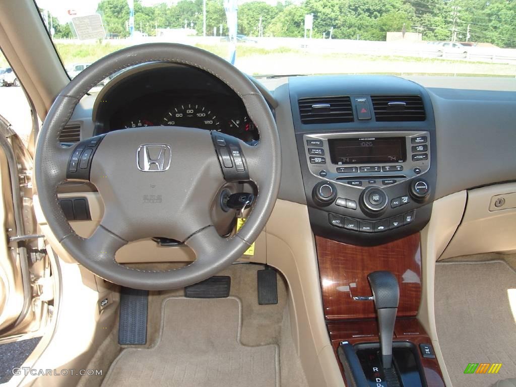 2006 Accord EX-L Sedan - Desert Mist Metallic / Ivory photo #17