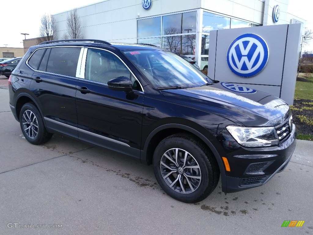 Deep Black Pearl 2020 Volkswagen Tiguan SE 4MOTION Exterior Photo #137282993