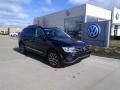 Deep Black Pearl - Tiguan SE 4MOTION Photo No. 2