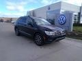 Deep Black Pearl - Tiguan SE 4MOTION Photo No. 2
