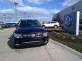 Deep Black Pearl - Tiguan SEL 4MOTION Photo No. 1