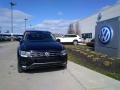 Deep Black Pearl - Tiguan SEL 4MOTION Photo No. 1