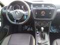 Deep Black Pearl - Tiguan SE 4MOTION Photo No. 4
