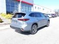 2020 Moon Dust Toyota Highlander XLE AWD  photo #49