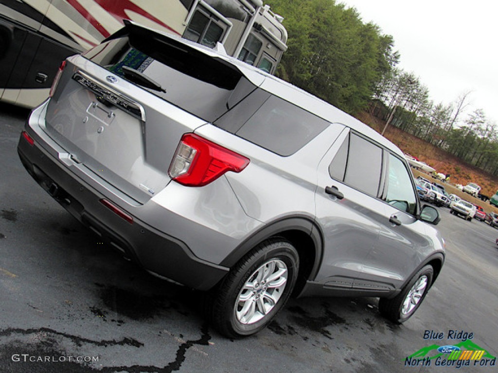2020 Explorer 4WD - Iconic Silver Metallic / Sandstone photo #34