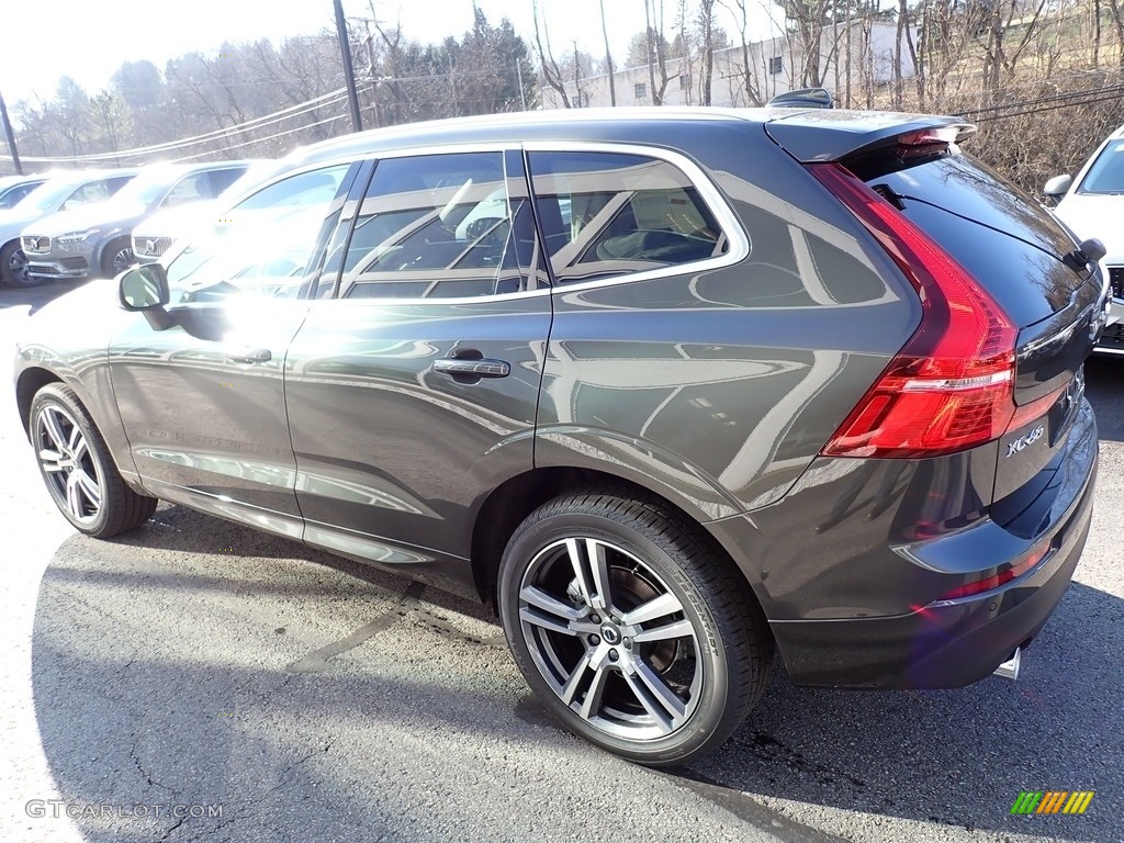 2020 XC60 T5 AWD Momentum - Pine Grey Metallic / Blonde photo #4