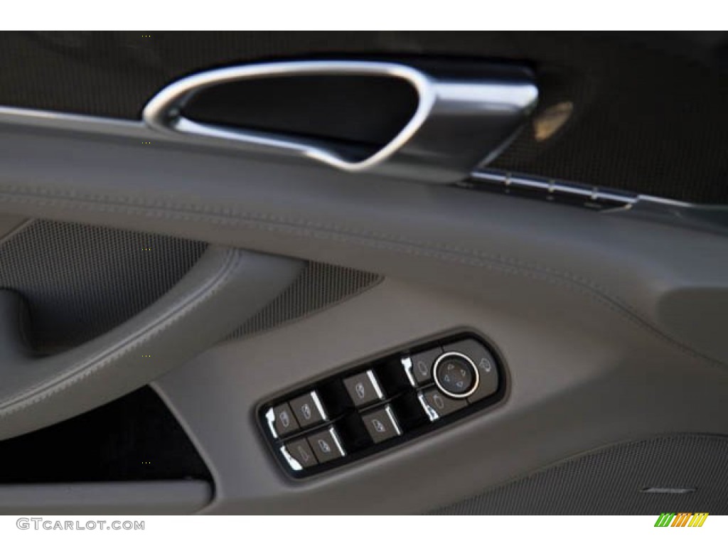 2010 Panamera 4S - Platinum Silver Metallic / Platinum Grey photo #28