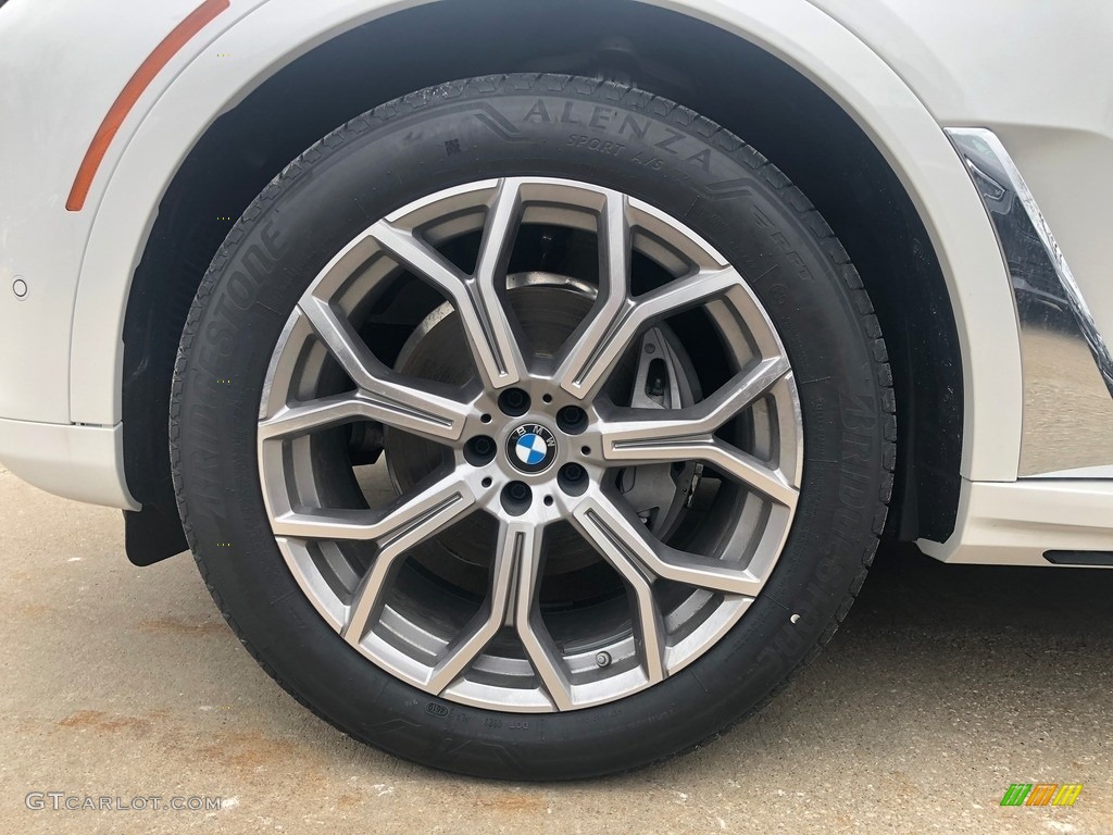 2020 BMW X7 xDrive40i Wheel Photo #137304666