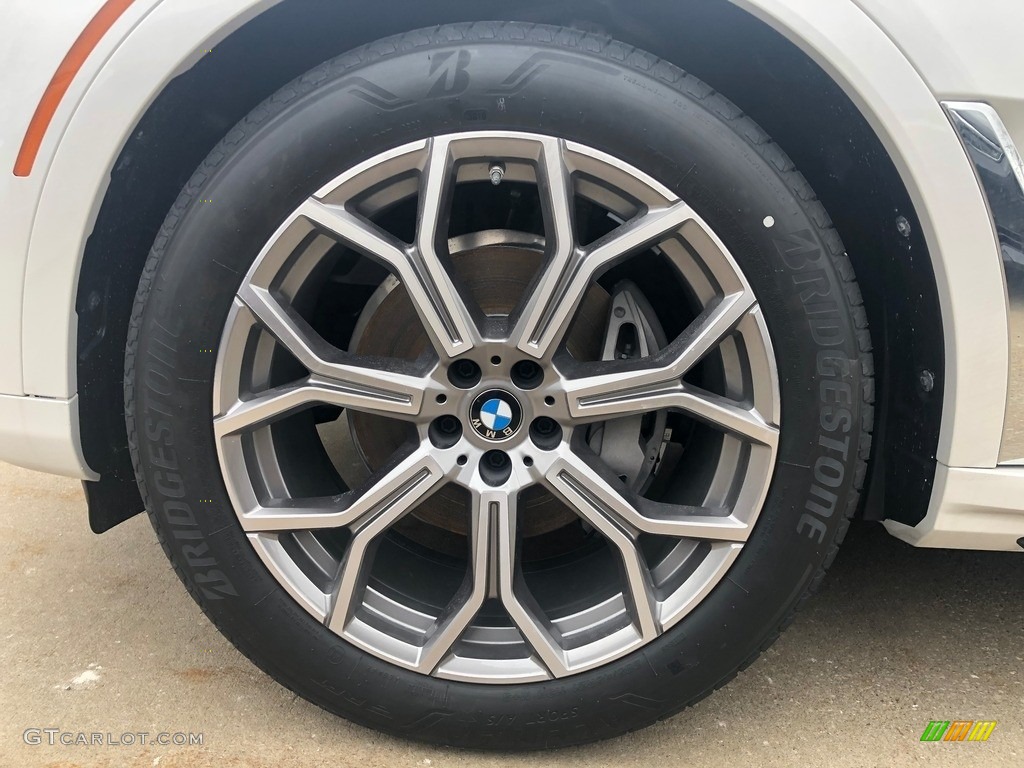 2020 BMW X7 xDrive40i Wheel Photo #137304777