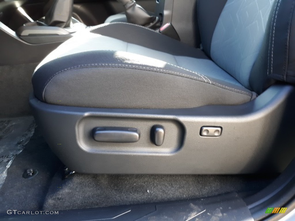 2020 Tacoma TRD Off Road Double Cab 4x4 - Silver Sky Metallic / TRD Cement/Black photo #22