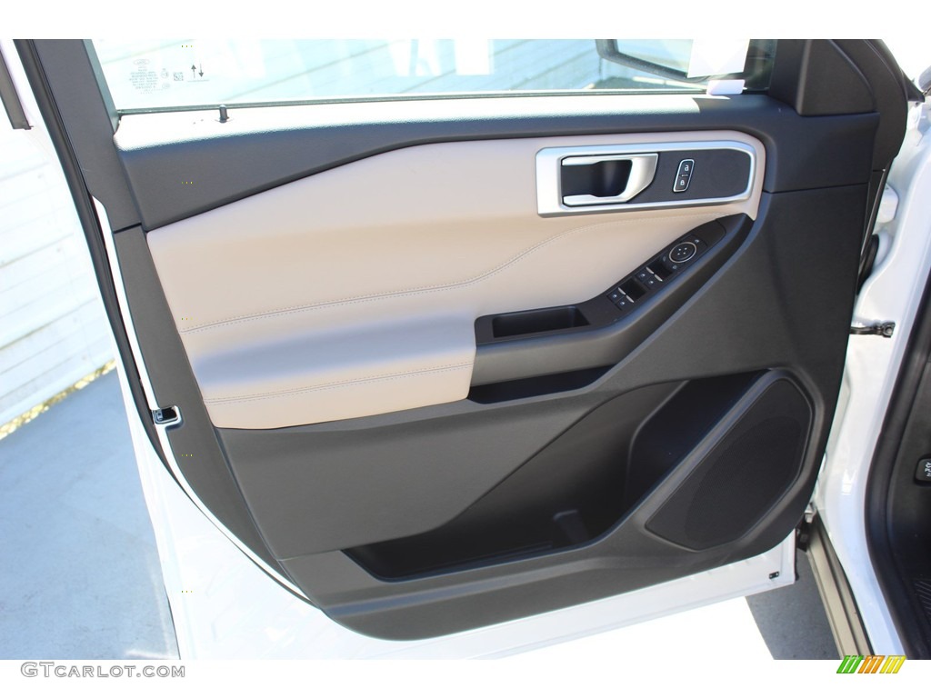 2020 Explorer XLT - Star White Metallic Tri-Coat / Sandstone photo #8