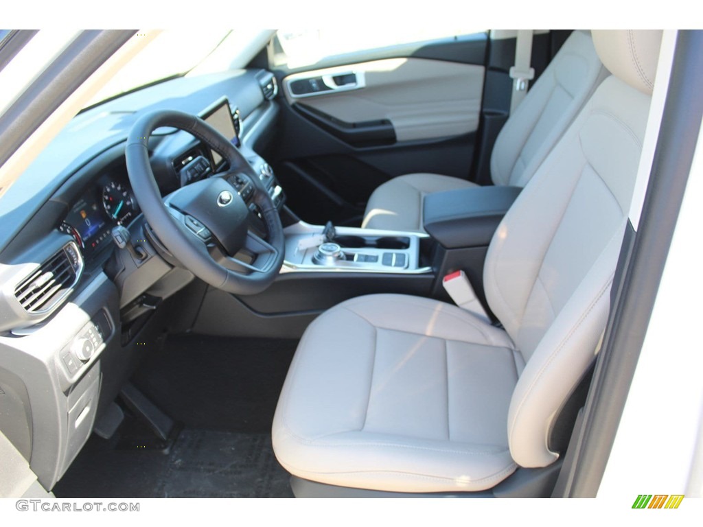2020 Explorer XLT - Star White Metallic Tri-Coat / Sandstone photo #9