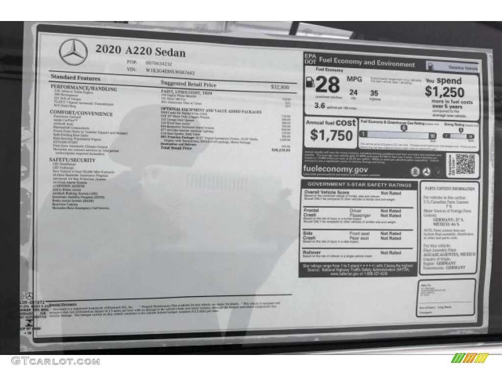 2020 A 220 Sedan - Digital White Metallic / Black photo #10