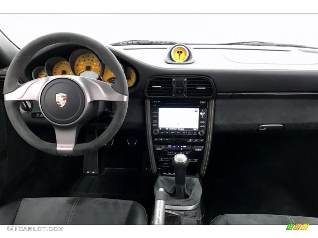 2010 Porsche 911 GT3 Dashboard Photos