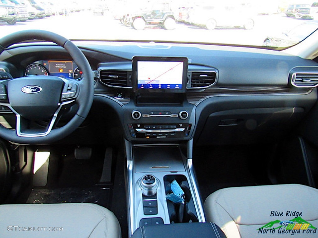 2020 Explorer Limited - Star White Metallic Tri-Coat / Sandstone photo #17