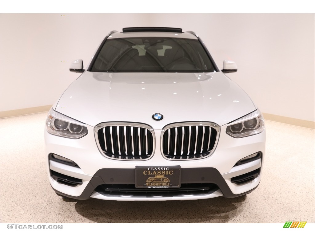 2020 X3 xDrive30i - Mineral White Metallic / Black photo #2