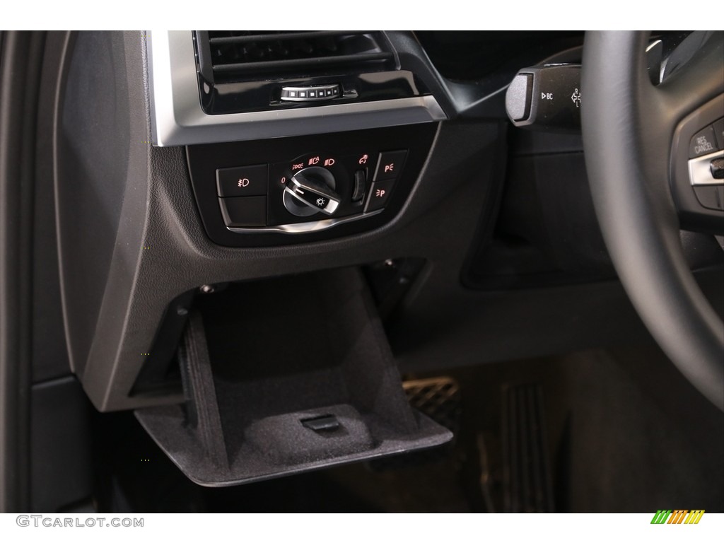 2020 X3 xDrive30i - Mineral White Metallic / Black photo #6