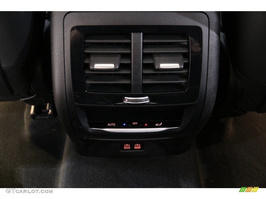 2020 X3 xDrive30i - Mineral White Metallic / Black photo #26
