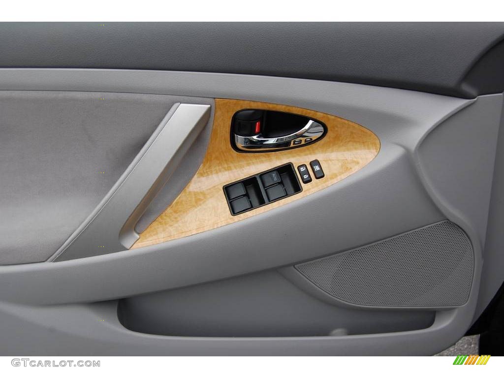 2007 Camry XLE - Black / Ash photo #15