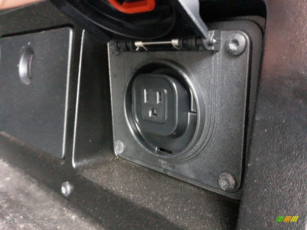 2020 Tacoma TRD Off Road Double Cab 4x4 - Silver Sky Metallic / TRD Cement/Black photo #53