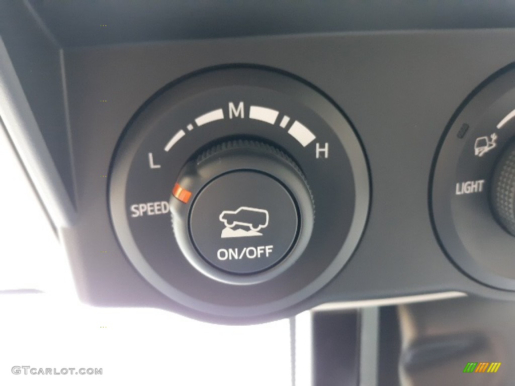 2020 4Runner Venture Edition 4x4 - Barcelona Red Metallic / Graphite photo #21