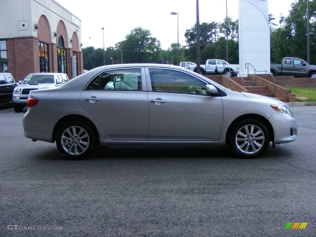 2009 Corolla LE - Classic Silver Metallic / Ash photo #15