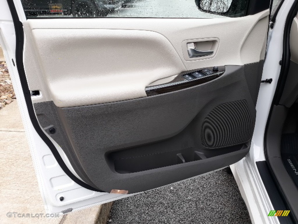 2020 Toyota Sienna XLE AWD Dark Bisque Door Panel Photo #137346029