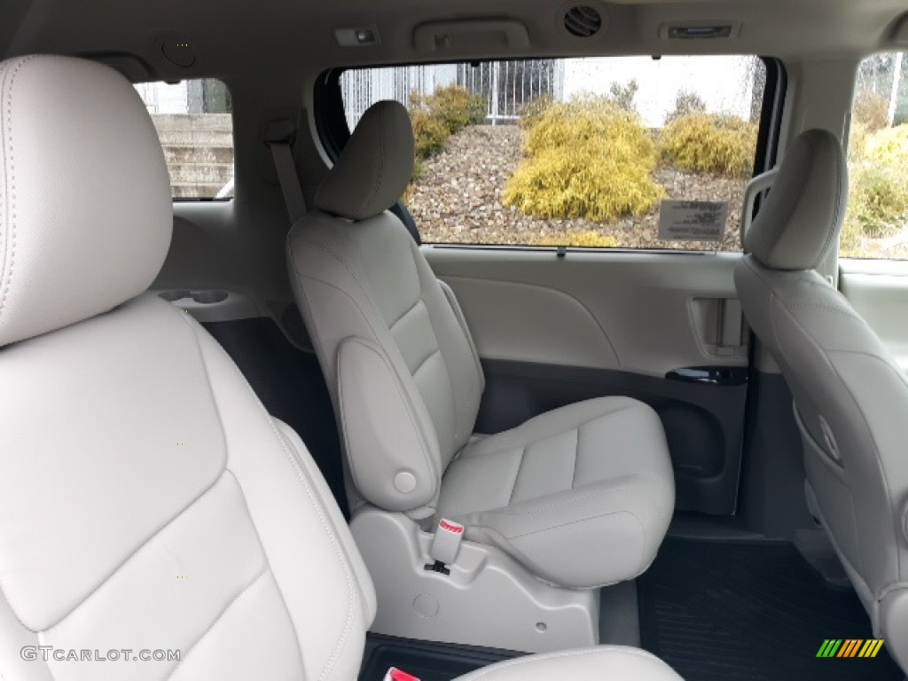 Dark Bisque Interior 2020 Toyota Sienna XLE AWD Photo #137346280