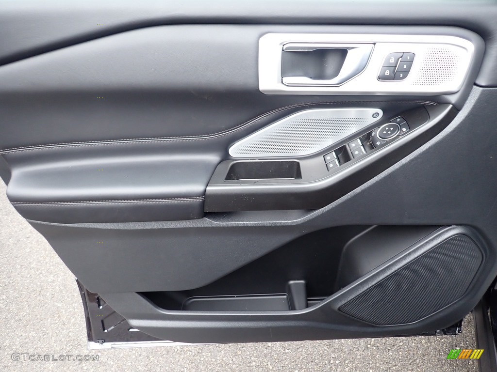 2020 Ford Explorer Platinum 4WD Ebony Door Panel Photo #137372044