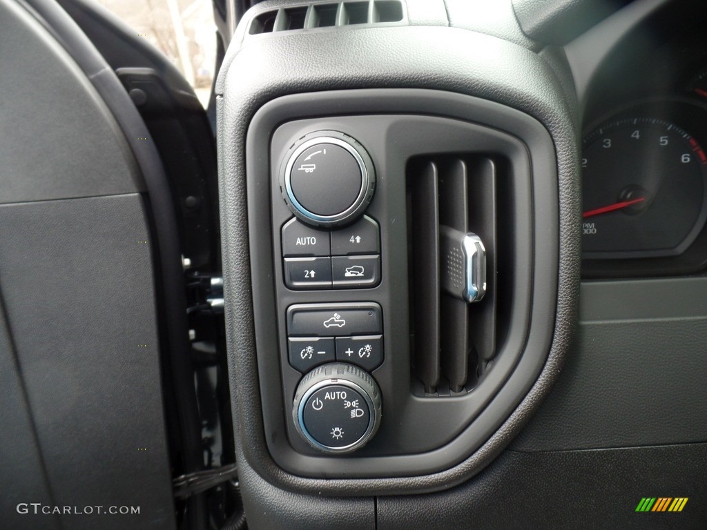 2020 Silverado 1500 Custom Double Cab 4x4 - Shadow Gray Metallic / Jet Black photo #24