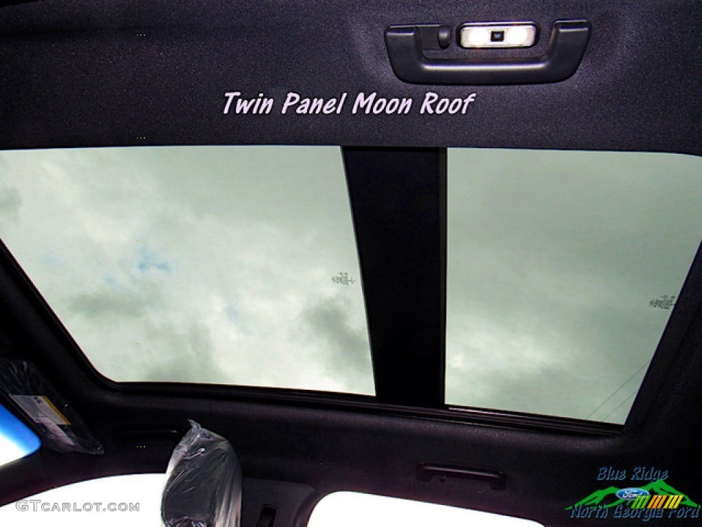 2020 Edge ST AWD - Star White Metallic Tri-Coat / Ebony photo #24