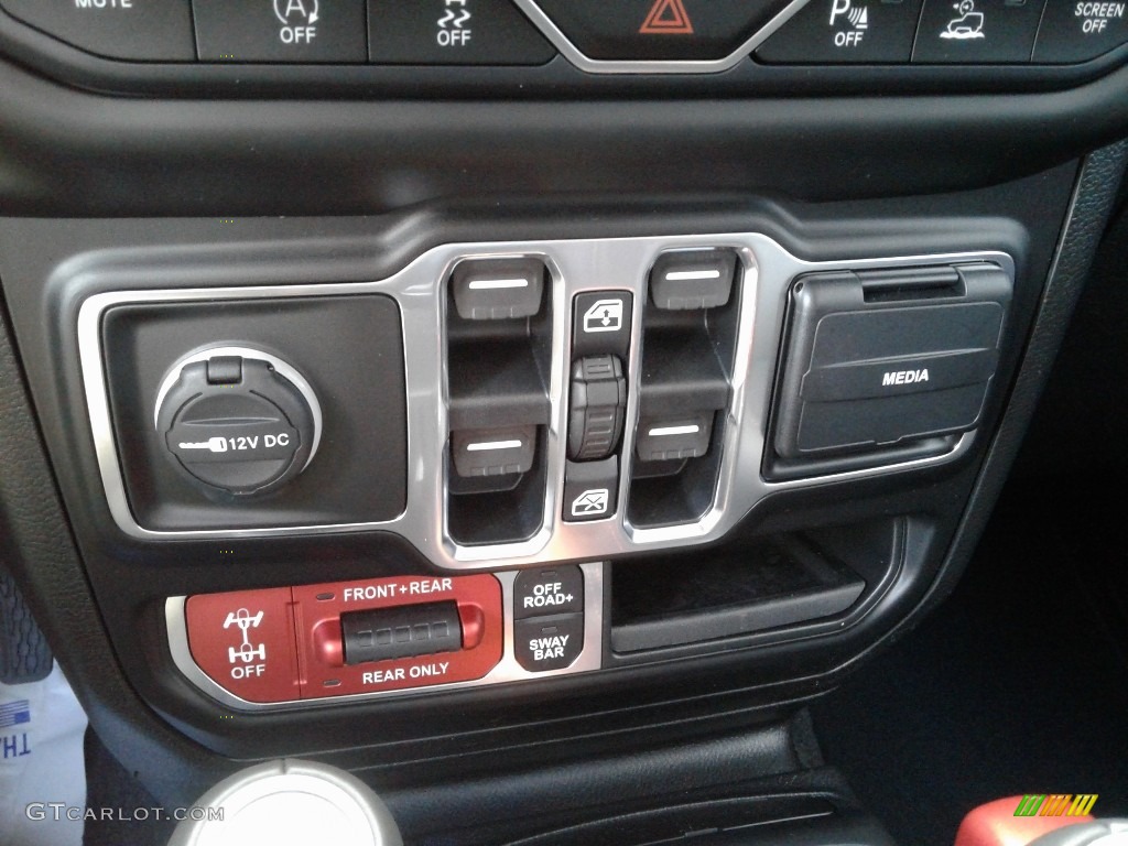 2020 Gladiator Rubicon 4x4 - Hydro Blue Pearl / Black photo #27